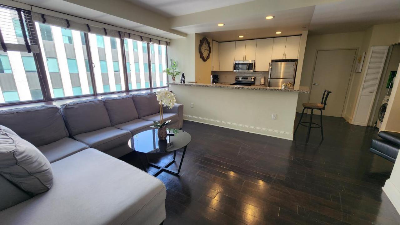 Luxury Downtown La 2Bdr Home Лос Анджелис Екстериор снимка