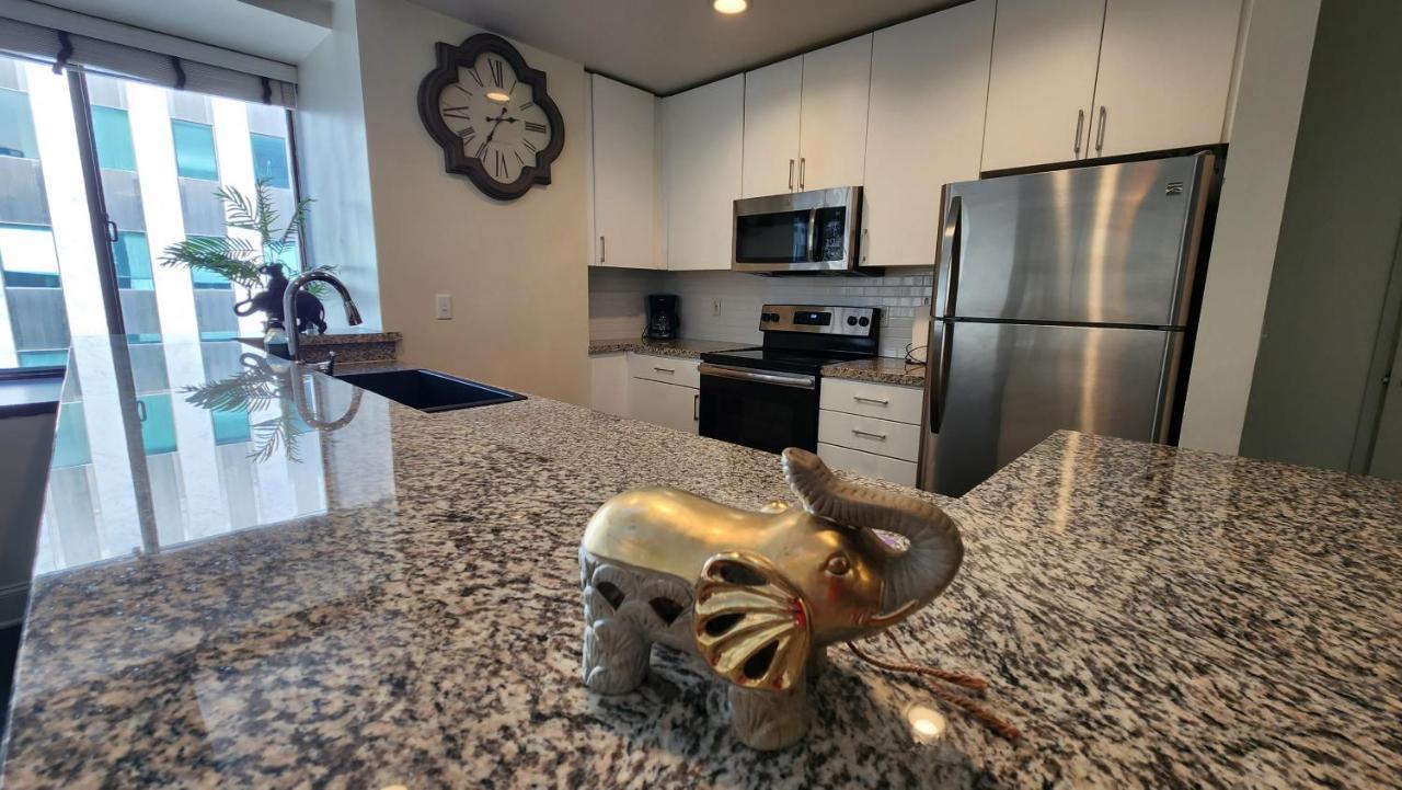 Luxury Downtown La 2Bdr Home Лос Анджелис Екстериор снимка